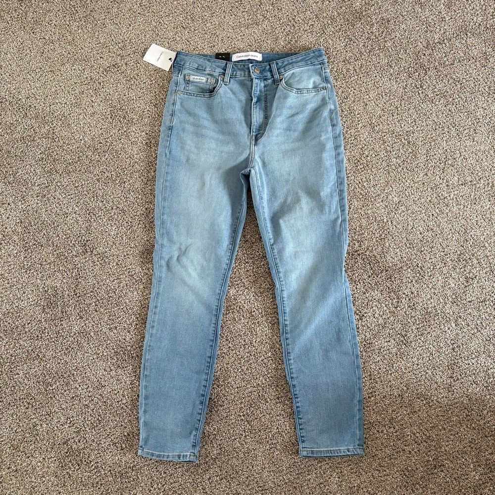 NWT Calvin Klein Women's High-Rise Skinny Ankle Jean